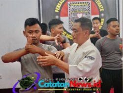 Tingkatkan Kemampuan, Personel Satuan Brimob Polda Metro Jaya Latihan Beladiri Aikido