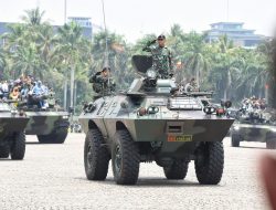 Pangdam Jaya Dampingi Panglima TNI, Saksikan Gladi Upacara Parade dan Defile HUT ke-79 TNI