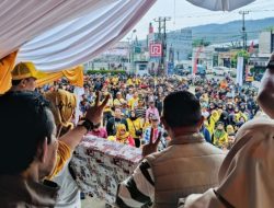 Untuk Meningkatkan Kesehatan Masyarakat, Paslon Bupati Sukabumi Asep Japar Gelar Pengobatan Gratis di Kelurahan Cibadak 