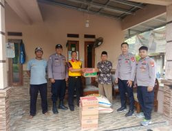 Bentuk Kepedulian Polres Metro Bekasi Salurkan Sembako untuk Para Santri