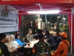 Babinsa Koramil 03/Senen Bersama Tiga Pilar Laksanakan Jaga Posko Pengamanan Bulan Ramadhan