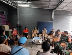 Babinsa Koramil 03 Senen Bersama Staf Kelurahan Bungur Bahas Patroli Guna Jaga Kondusifitas Wilayah