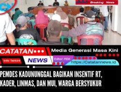 Pemdes Kadununggal Bagikan Insentif RT, Kader, Linmas, dan MUI, Warga Bersyukur