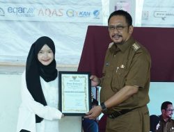 Penerima Beasiswa Sukabumi Diminta Darmabakti, Bupati: Manfaatkan Ilmu untuk Kemajuan Sukabumi