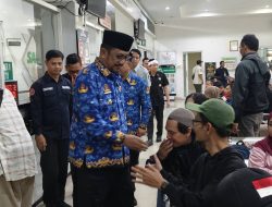 Kunjungi Samsat Cibadak, Bupati Sampaikan Apresiasi untuk Kebijakan Gubernur Jabar