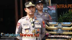 Wakapolres Jakbar Beri Arahan dan Cek Disiplin Personel, Tekankan Pelayanan Humanis