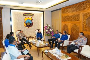 Terima Audiensi Kepala TVRI Jawa Tengah, Kapolda Jateng Siapkan Nobar Gratis Piala Dunia 2026 Bagi Masyarakat Jateng